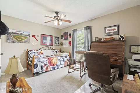 Bedroom - 4513 Big Horn Dr, Nesbit, MS 38651 photo 5 of 5