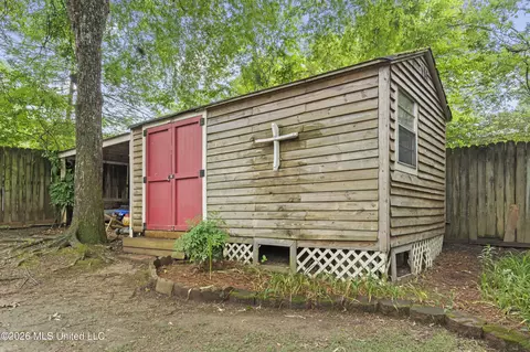 Exterior - 4513 Big Horn Dr, Nesbit, MS 38651 photo 7 of 11