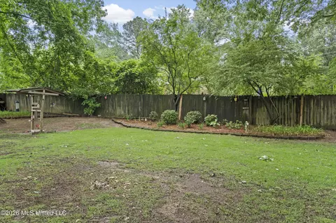 Exterior - 4513 Big Horn Dr, Nesbit, MS 38651 photo 9 of 11