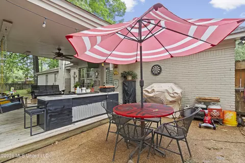 Exterior - 4513 Big Horn Dr, Nesbit, MS 38651 photo 6 of 11