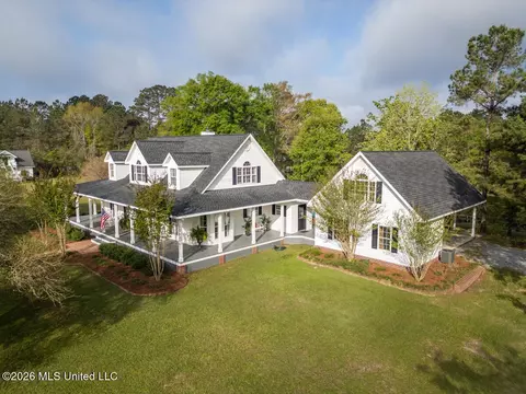 1814 Old Highway 24, Hattiesburg, MS 39402