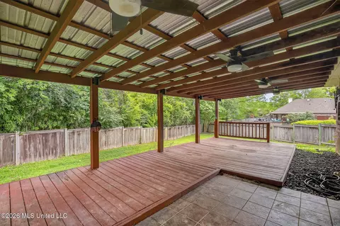 Exterior - 668 Hazelton Dr, Madison, MS 39110 photo 5 of 9