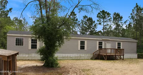 25200 Creek Cv, Perkinston, MS 39573