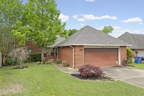 6671 Ironwood Dr, Olive Branch, MS 38654