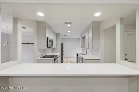 Kitchen - 163 Chippewa Cir, Jackson, MS 39211 photo 1 of 5