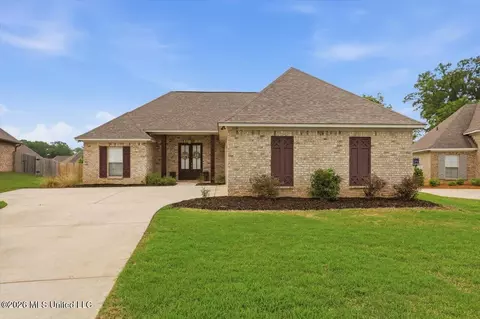 310 Candlewood Ct, Canton, MS 39046
