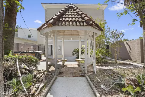 Exterior - 1100 E Beach Blvd, Long Beach, MS 39560 photo 14 of 16