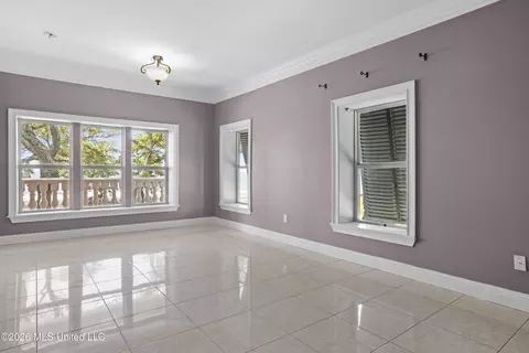 Living - 1100 E Beach Blvd, Long Beach, MS 39560 photo 5 of 8