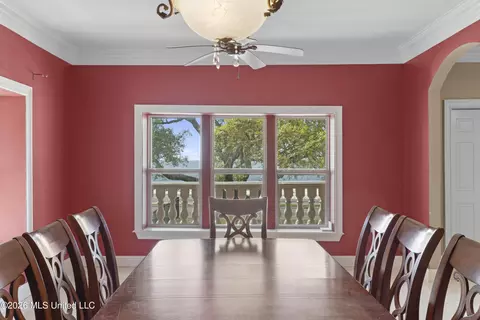 Dining - 1100 E Beach Blvd, Long Beach, MS 39560 photo 2 of 4