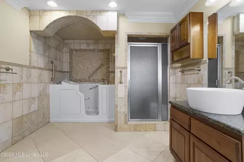 Bath - 1100 E Beach Blvd, Long Beach, MS 39560 photo 2 of 6