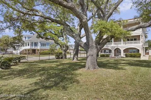 Exterior - 1100 E Beach Blvd, Long Beach, MS 39560 photo 15 of 16