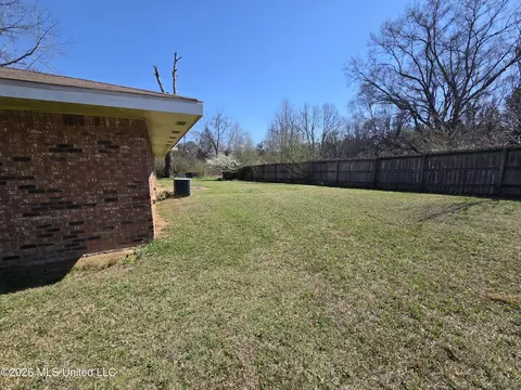 1085 Old Jackson Rd, Terry, MS 39170 photo 10