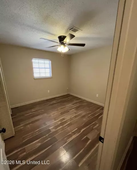 Other - 2336 Castle Hill Dr, Jackson, MS 39204 photo 2 of 4
