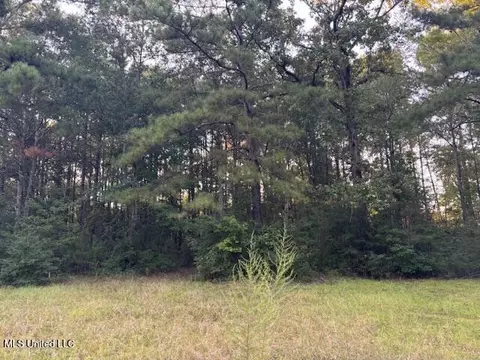 lot Apt 3 Park Pl, Mccomb, MS 39648