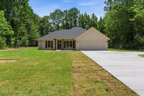 10 Beech Ln, Petal, MS 39465