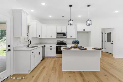 Kitchen - 10 Beech Ln, Petal, MS 39465 photo 2 of 4