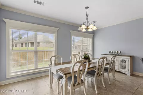 Dining - 506 Eternal Ct, Brandon, MS 39042 photo 2 of 3