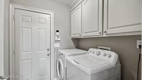 Other - 304 Spring Hill Pt, Brandon, MS 39047 photo 5 of 7