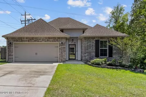 9113 Natures Trl, Biloxi, MS 39532