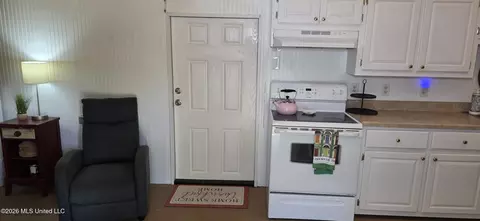 Kitchen - 357 SE Nations, Brookhaven, MS 39601 photo 1 of 5