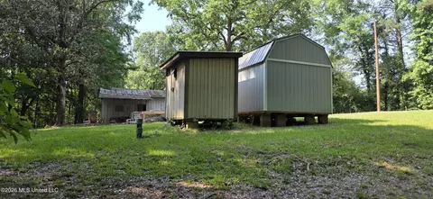 Exterior - 357 SE Nations, Brookhaven, MS 39601 photo 8 of 24