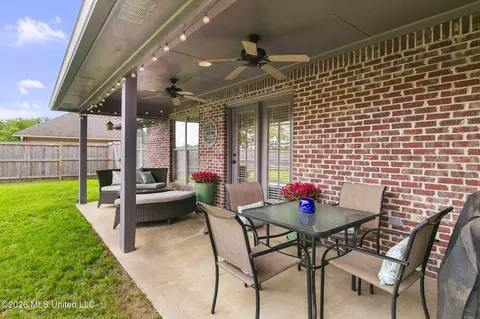 Exterior - 159 Mason Way, Madison, MS 39110 photo 2 of 7