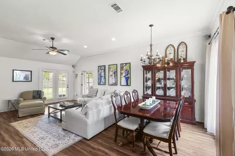 Dining - 159 Mason Way, Madison, MS 39110 photo 1 of 2