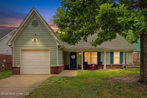 2938 Connor Reed Dr, Horn Lake, MS 38637
