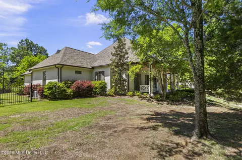 Exterior - 404 Cedarmont Dr, Madison, MS 39110 photo 31 of 33