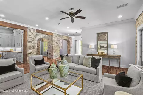 Living - 404 Cedarmont Dr, Madison, MS 39110 photo 3 of 3