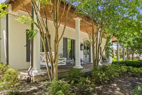Exterior - 404 Cedarmont Dr, Madison, MS 39110 photo 3 of 33