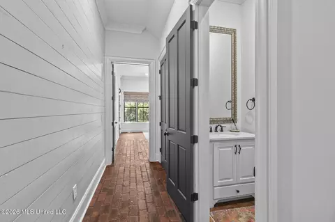 Entry Way - 404 Cedarmont Dr, Madison, MS 39110 photo 12 of 14