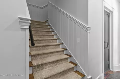 Entry Way - 404 Cedarmont Dr, Madison, MS 39110 photo 13 of 14