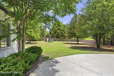 Exterior - 404 Cedarmont Dr, Madison, MS 39110 photo 16 of 33