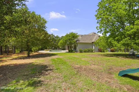 Exterior - 404 Cedarmont Dr, Madison, MS 39110 photo 18 of 33