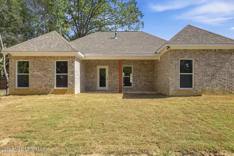 Exterior - 199 Lake Harbor Rd, Brandon, MS 39047 photo 5 of 6