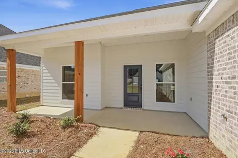 Exterior - 199 Lake Harbor Rd, Brandon, MS 39047 photo 1 of 6