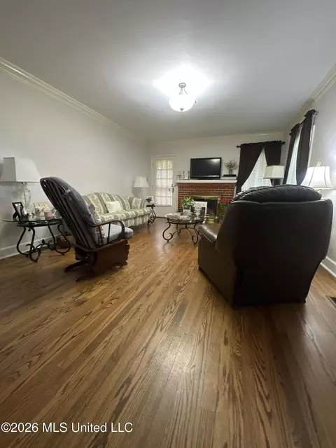 Living - 7056 Mississippi 178, Hickory Flat, MS 38633 photo 1 of 1