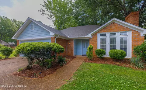 817 Pickford Pt, Madison, MS 39110