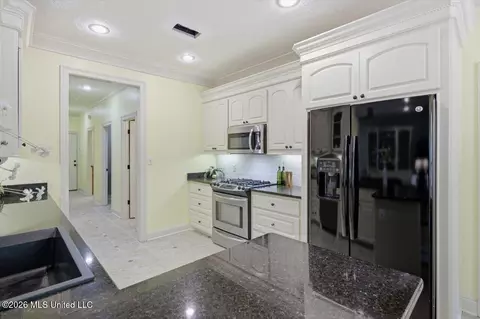 Kitchen - 122 Addison Way, Canton, MS 39046 photo 1 of 4