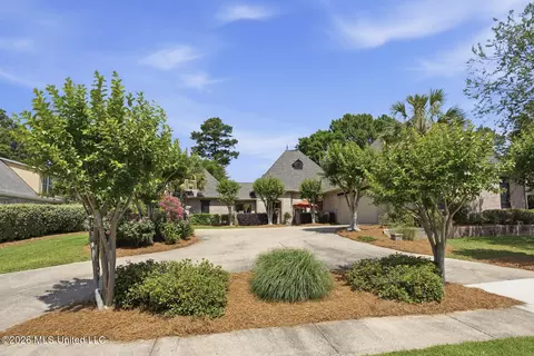 137 Peninsula Dr, Brandon, MS 39047 photo 2
