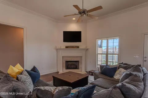 Living - 292 Buckhead Dr, Madison, MS 39110 photo 1 of 1