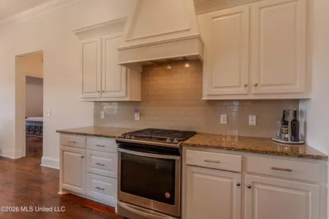 Kitchen - 292 Buckhead Dr, Madison, MS 39110 photo 1 of 2
