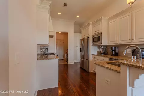 Entry Way - 292 Buckhead Dr, Madison, MS 39110 photo 1 of 3