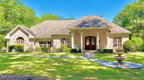 13337 C Necaise Rd, Pass Christian, MS 39571