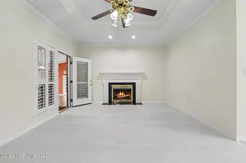Living - 89357 E Diamondhead Dr, Diamondhead, MS 39525 photo 2 of 6