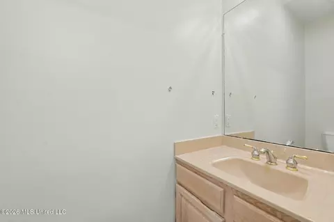 Bath - 89357 E Diamondhead Dr, Diamondhead, MS 39525 photo 4 of 4