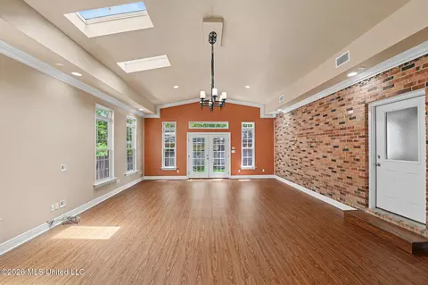 Living - 89357 E Diamondhead Dr, Diamondhead, MS 39525 photo 6 of 6