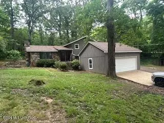 1382 Thunderbird Dr, Hernando, MS 38632