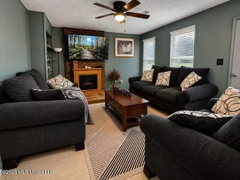 Living - 206 Mississippi Ave, Grenada, MS 38901 photo 1 of 1